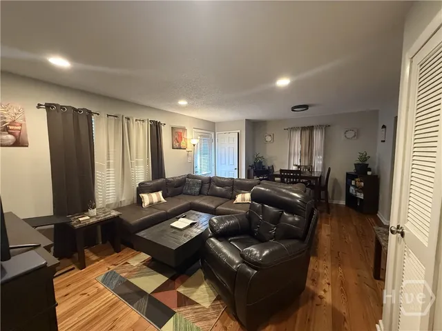 $215,000 | 109 Pointe S Drive, Hinesville, GA 31313