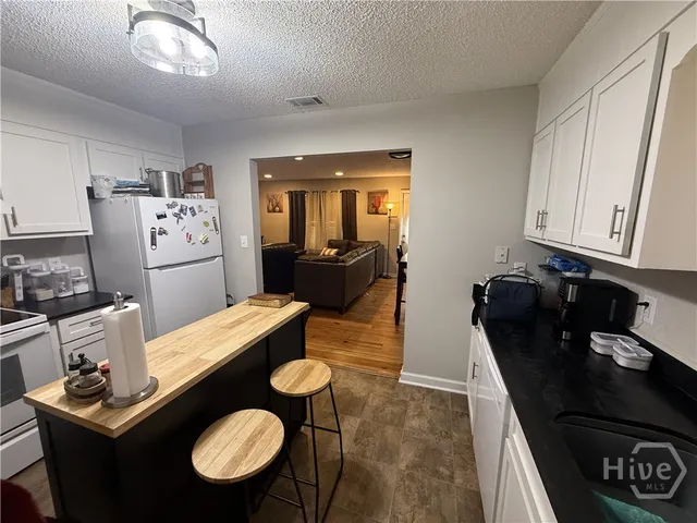 $215,000 | 109 Pointe S Drive, Hinesville, GA 31313