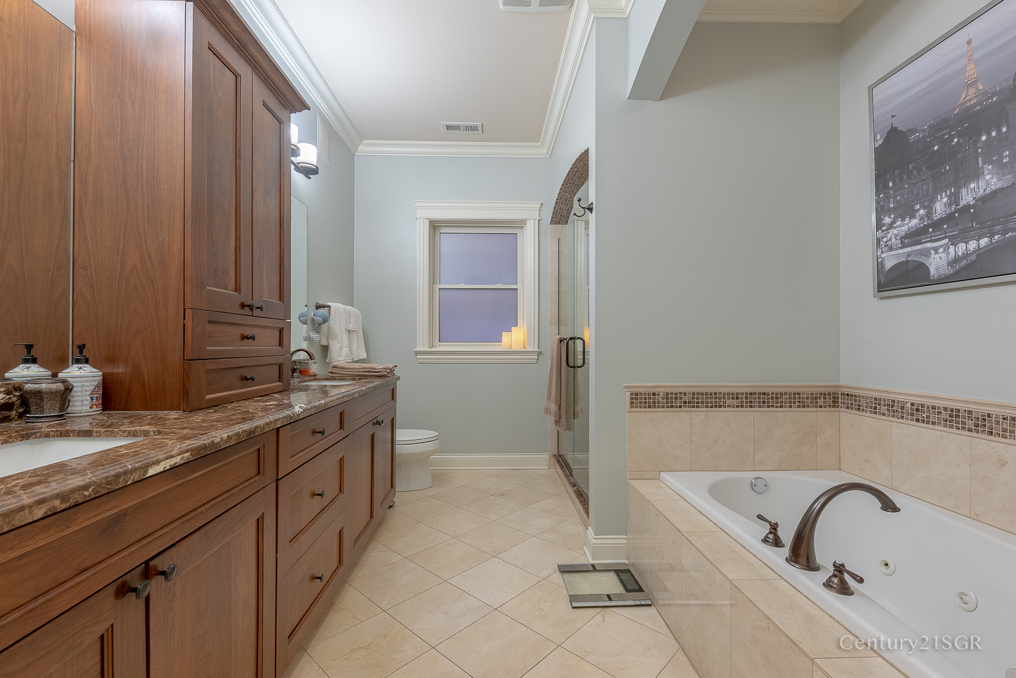 106 South Sangamon Street, Unit 2S Chicago, IL 60607 - Photo 18 of 29 a bathroom with a granite countertop tub sink and mirror
