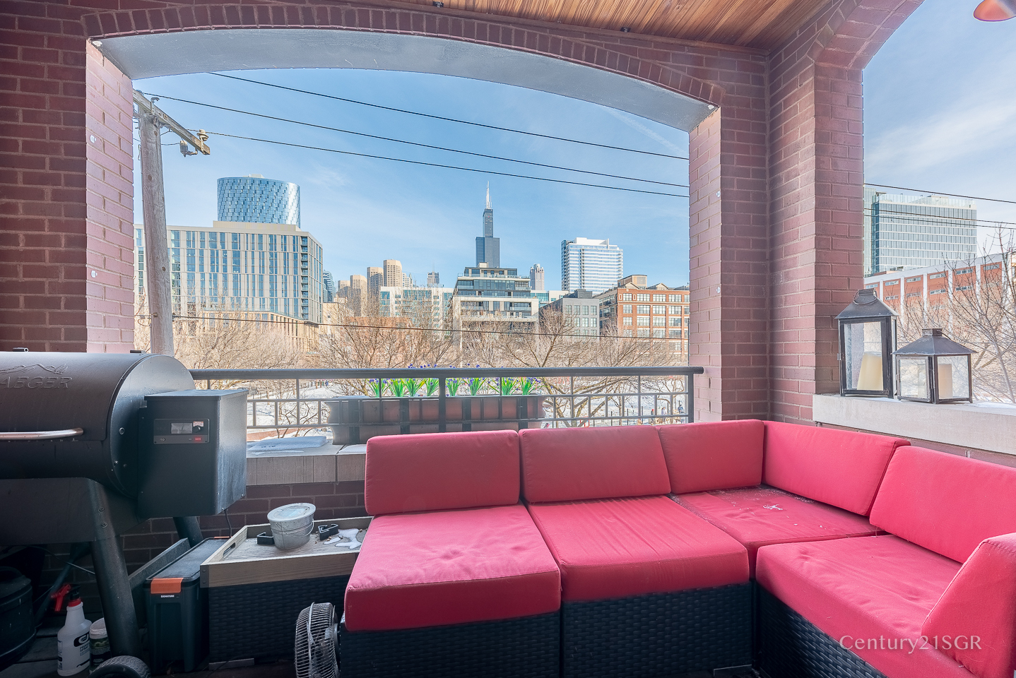 106 South Sangamon Street, Unit 2S Chicago, IL 60607 - Photo 8 of 29 a reading room with furniture and a window