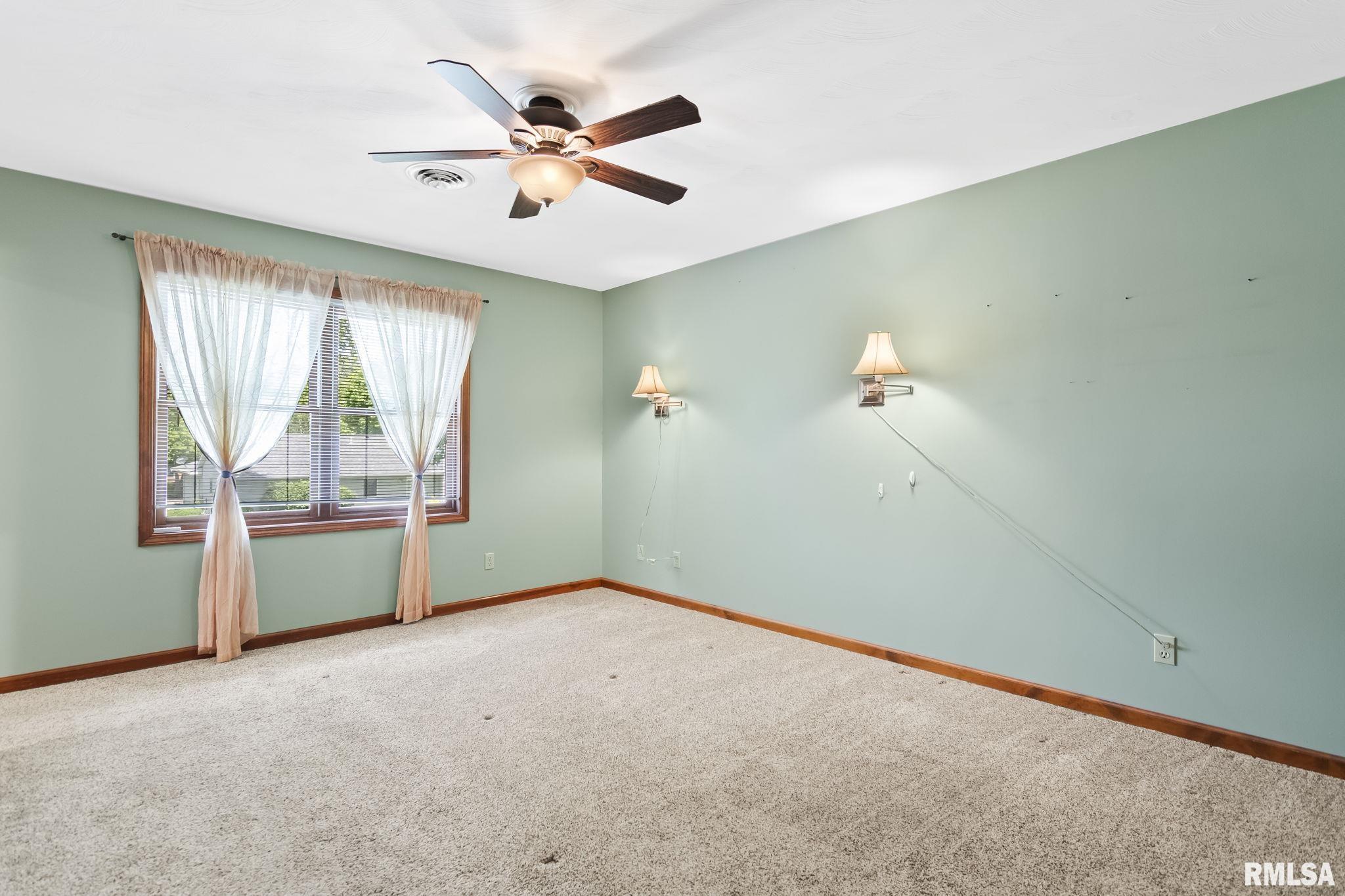 2529 Wydown Avenue Springfield, IL 62704 - Photo 22 of 52