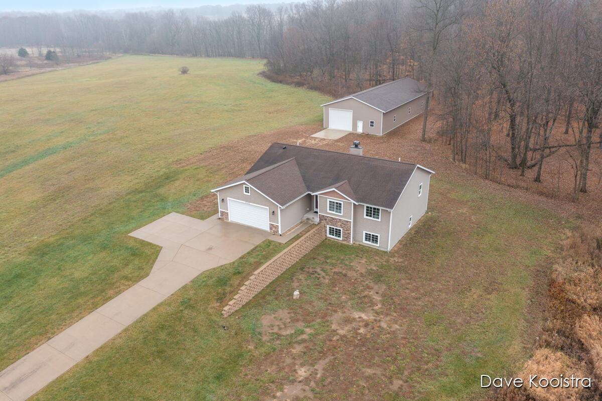 3905 Sunset View Wayland, MI 49348 - Photo 6 of 57