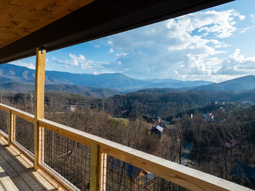 716 Village Loop Road Gatlinburg, TN 37738 - Photo 9 of 58 Gallery Image 9