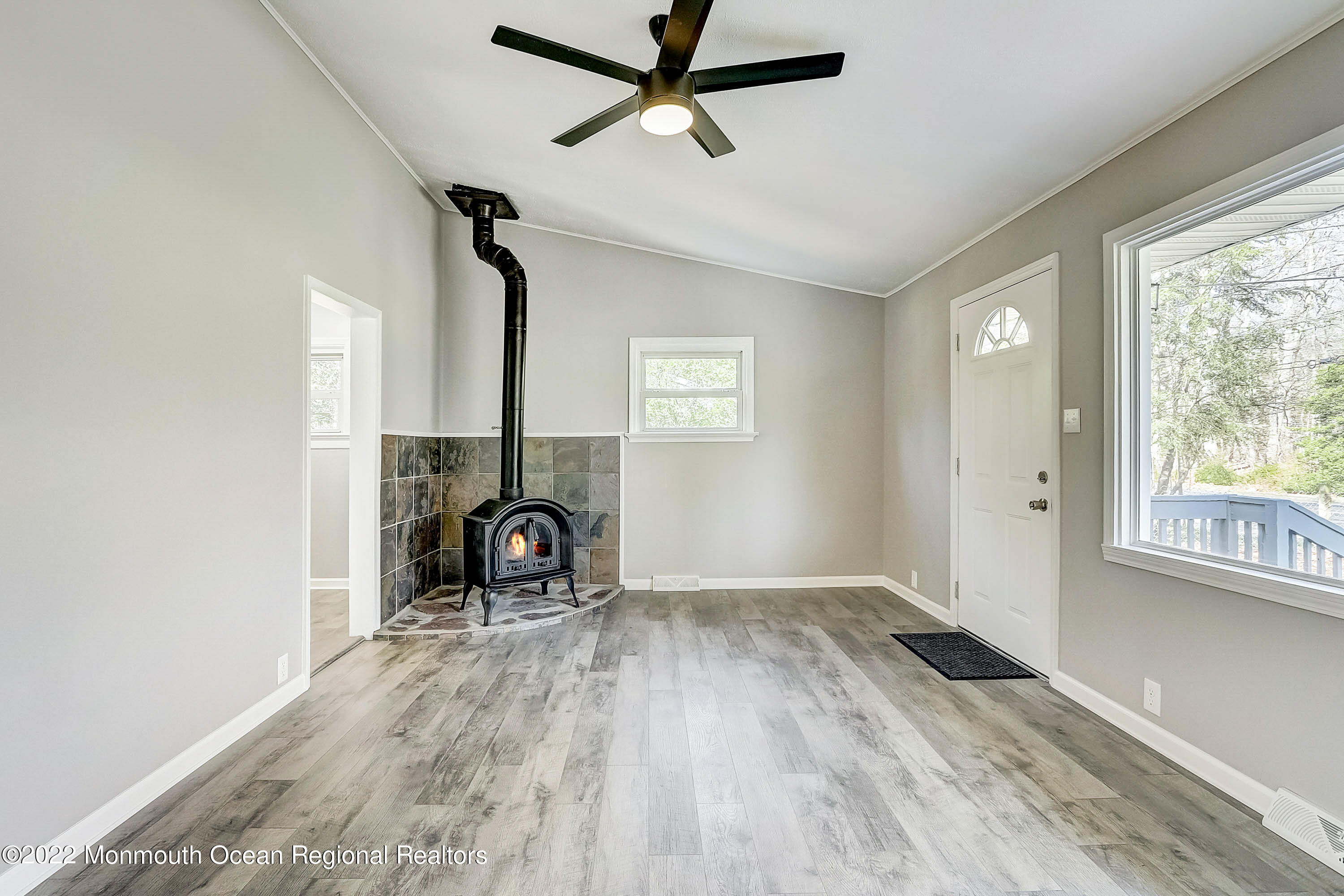 731 Monmouth Road Cream Ridge, NJ 08514 - Photo 3 of 27 07-Monmouth Rd-007