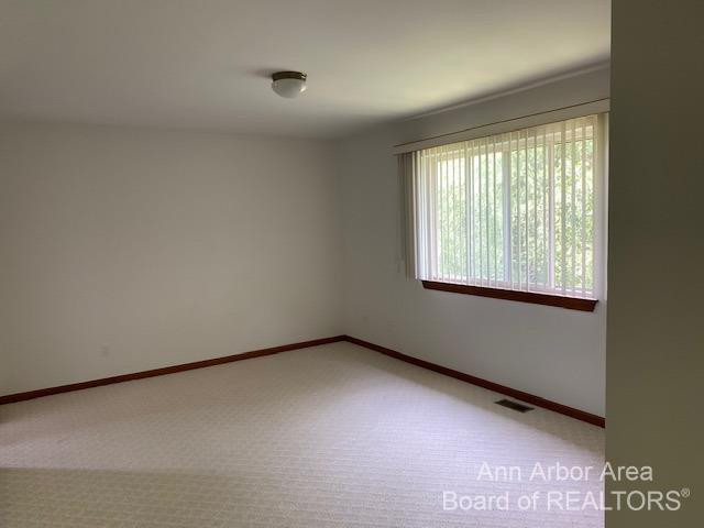 3144 Dunwoodie Road Ann Arbor, MI 48105 - Photo 11 of 23 Photo 11