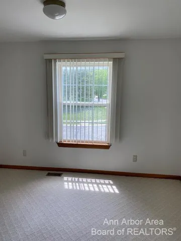 $2,750 | 3144 Dunwoodie Road, Ann Arbor, MI 48105