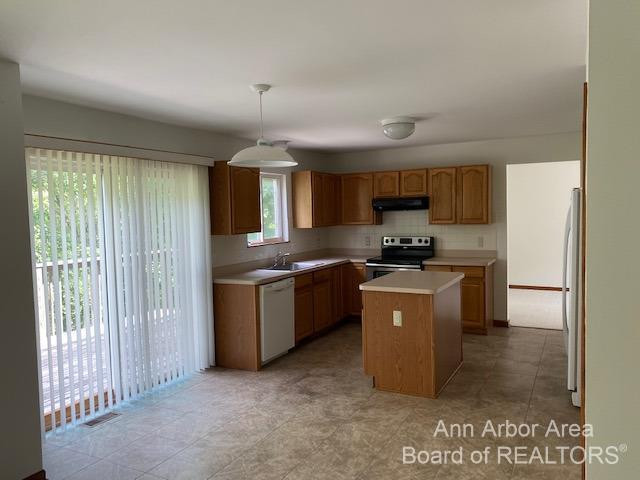 3144 Dunwoodie Road Ann Arbor, MI 48105 - Photo 2 of 23 Photo 2