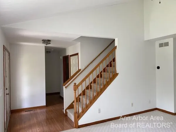 $2,750 | 3144 Dunwoodie Road, Ann Arbor, MI 48105