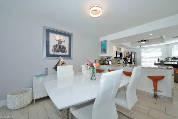 $3,200 | 878 Meadowland Drive, Unit 222, Naples, FL 34108