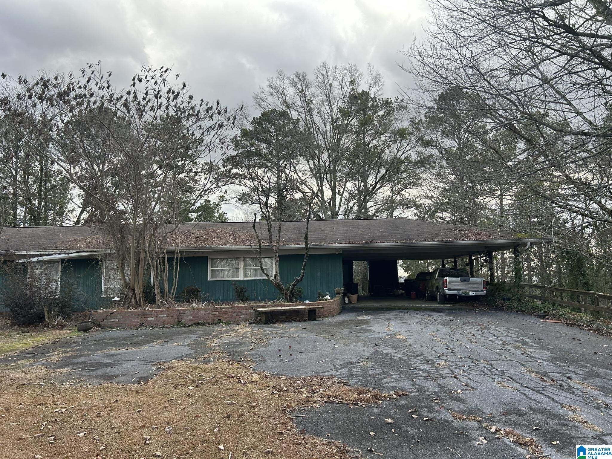5 Hilltop Road Sylacauga, AL 35150 - Photo 2 of 11