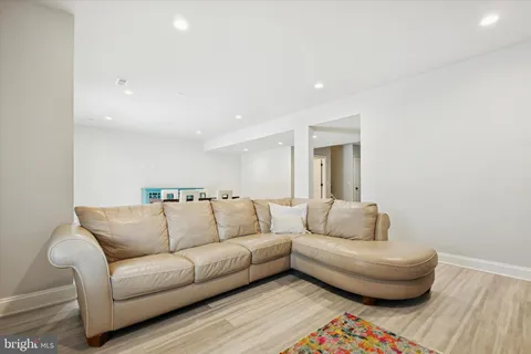 $1,425,000 | 400 Morris Court, Flourtown, PA 19031