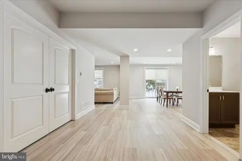 $1,325,000 | 400 Morris Court, Flourtown, PA 19031