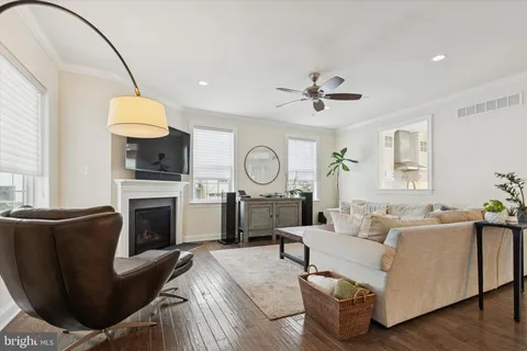 $1,425,000 | 400 Morris Court, Flourtown, PA 19031