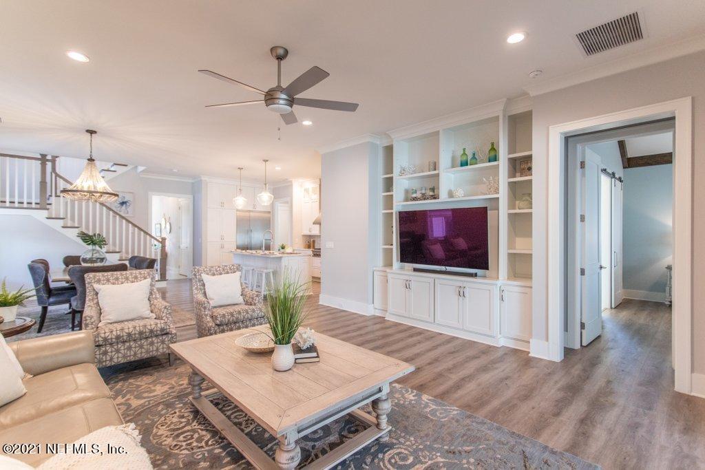 264 Ocean Boulevard Atlantic Beach, FL 32233 - Photo 21 of 50 Great Room