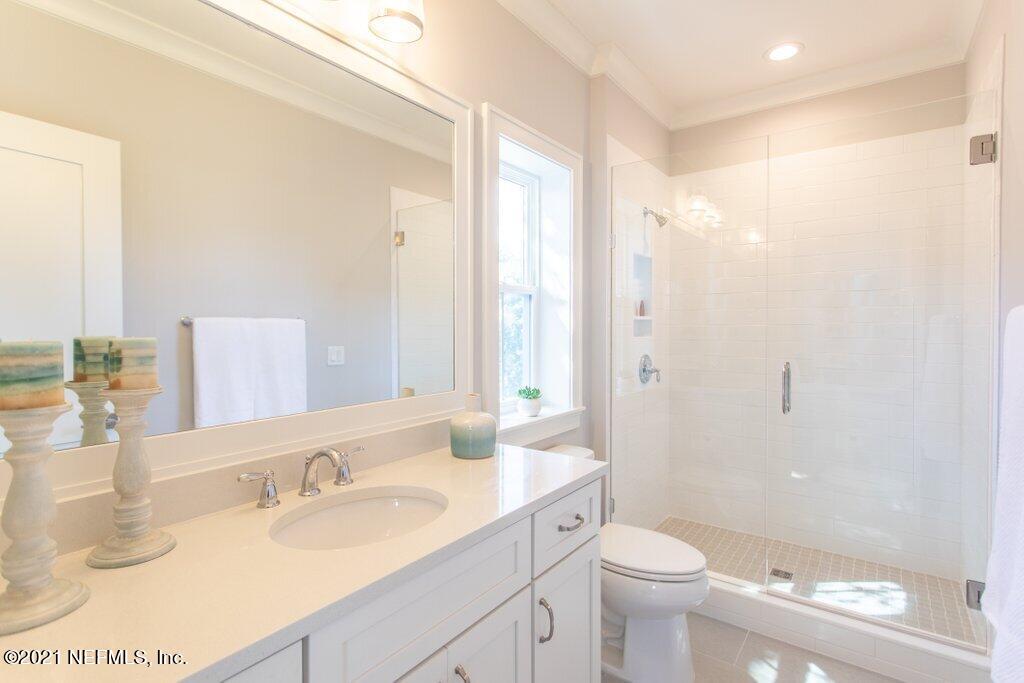 264 Ocean Boulevard Atlantic Beach, FL 32233 - Photo 39 of 50 Ensuite Bath to Bedroom 3