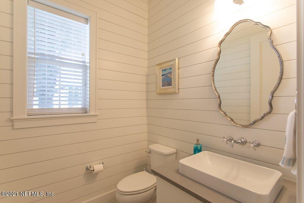 264 Ocean Boulevard Atlantic Beach, FL 32233 - Photo 7 of 50 Powder Bath