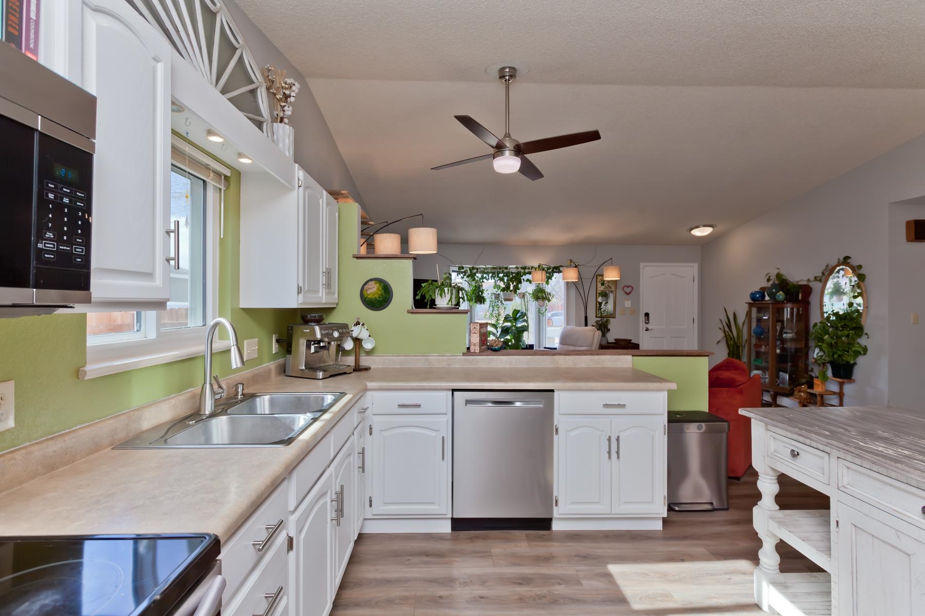 618 Pioneer Road Grand Junction, CO 81504 - Photo 8 of 39 Gallery Image 8
