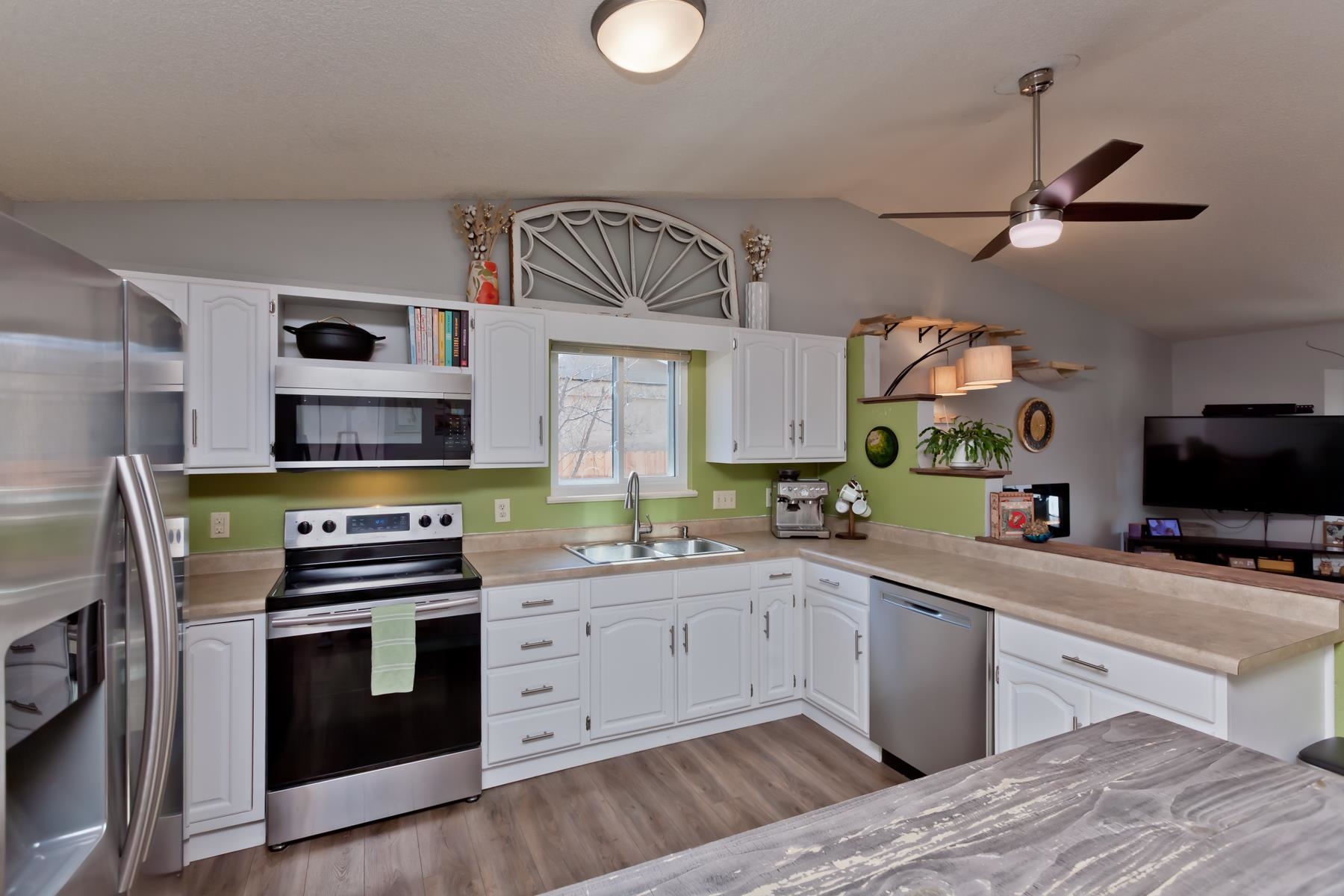 618 Pioneer Road Grand Junction, CO 81504 - Photo 9 of 39 Gallery Image 9