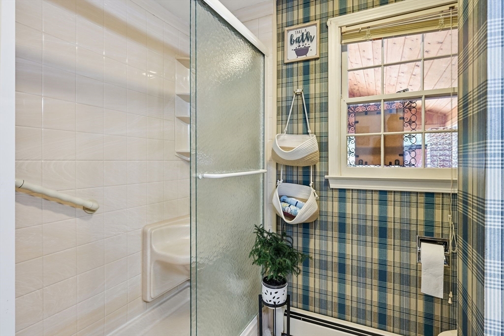 64 Senator Street Springfield, MA 01129 - Photo 16 of 42
