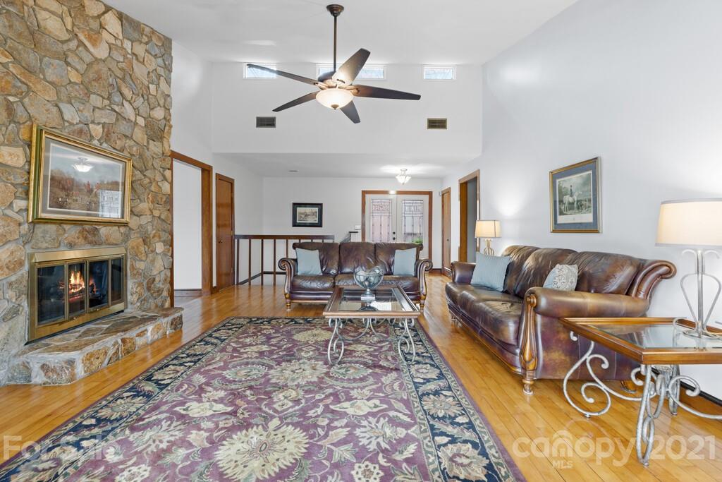 16119 Tana Tea Circle Tega Cay, SC 29708 - Photo 7 of 48 Gallery Image 7