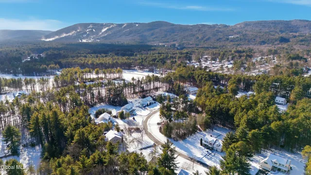 $629,000 | 70 McEchron Lane, Queensbury, NY 12804