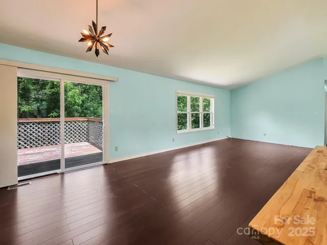 $429,900 | 14 Spring Lake Drive, Fletcher, NC 28732