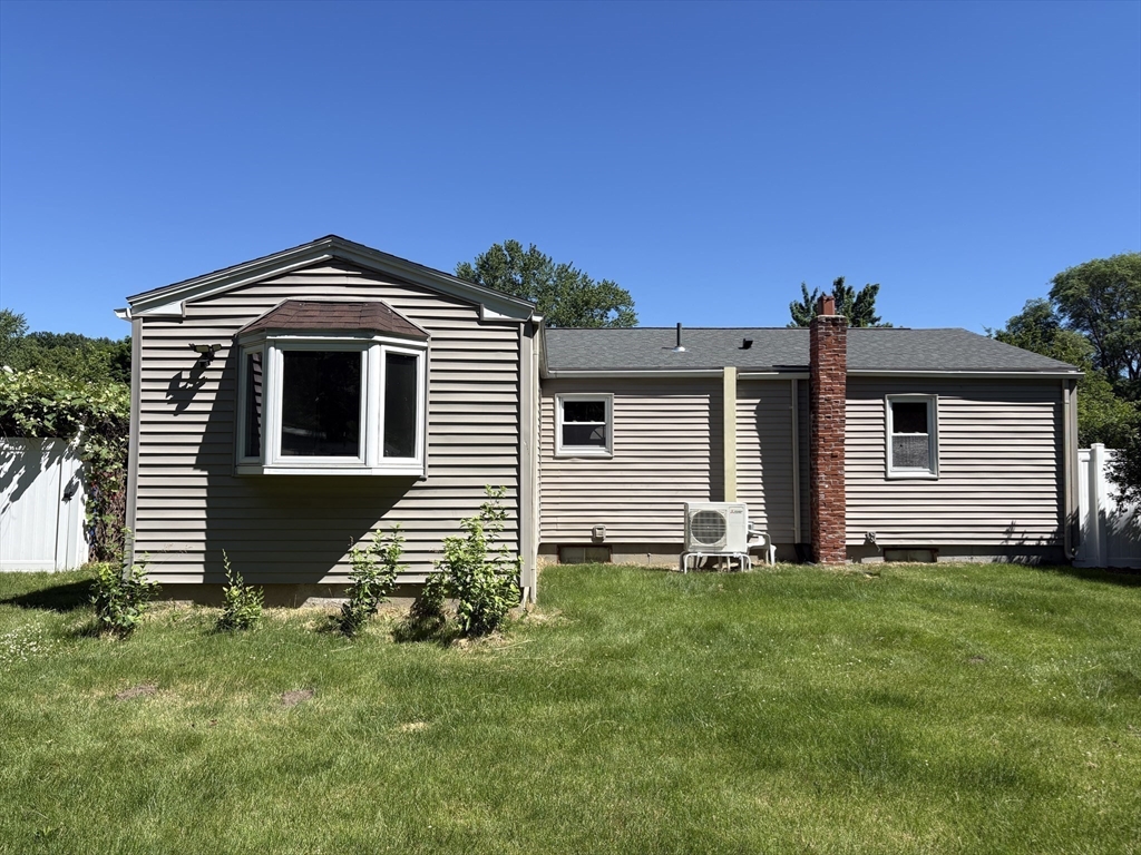 40 Partridge Drive Springfield, MA 01119 - Photo 4 of 22
