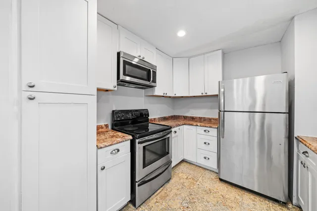 $1,200 | 9009 Richmond Avenue, Unit 602, Houston, TX 77063