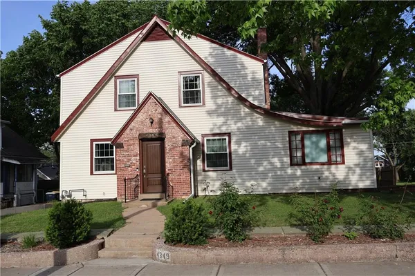 $412,000 | 4349 Wyoming Street, Kansas City, MO 64111