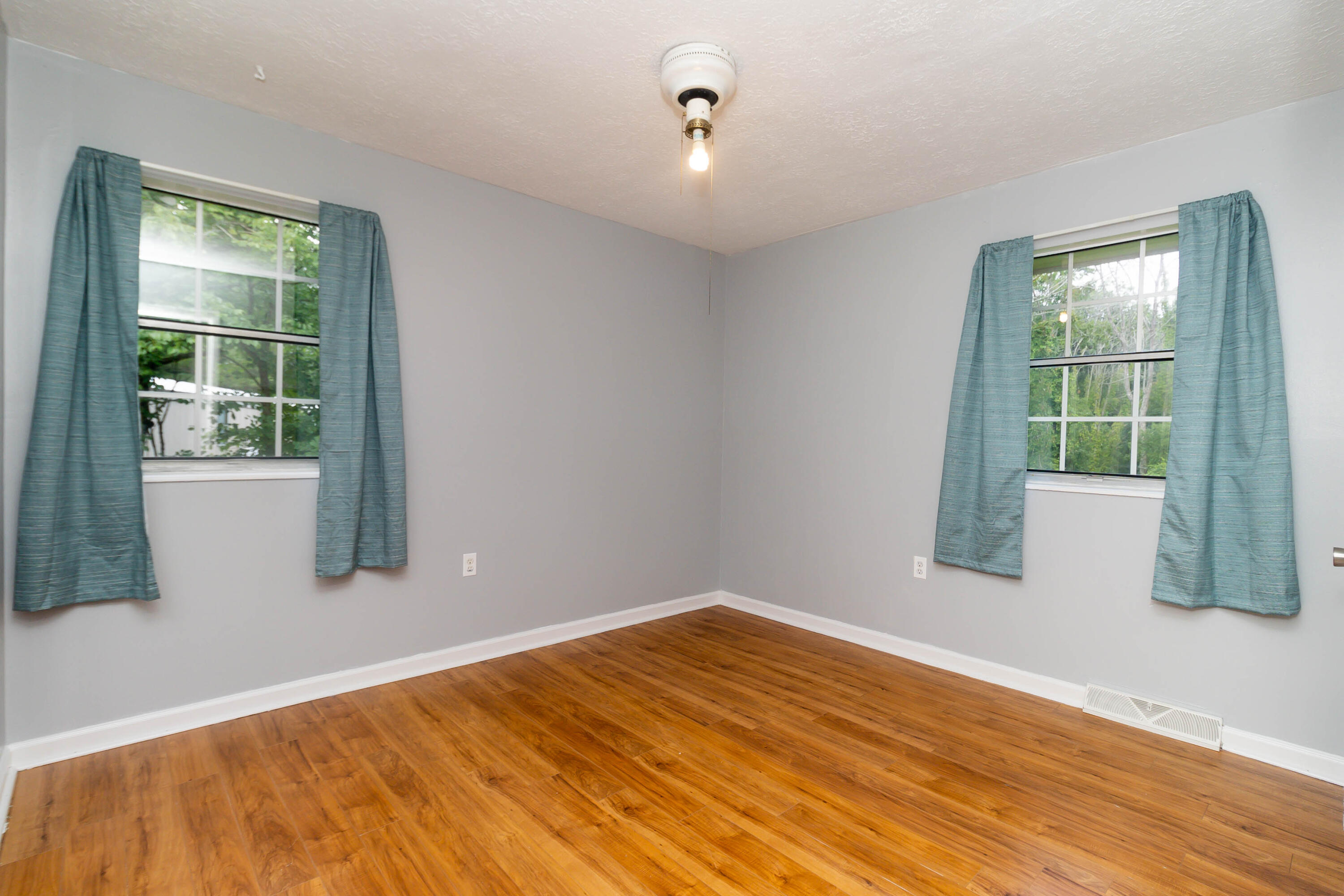 2465 Tarr Ridge Road Frenchburg, KY 40322 - Photo 13 of 28 FO7A9278krp