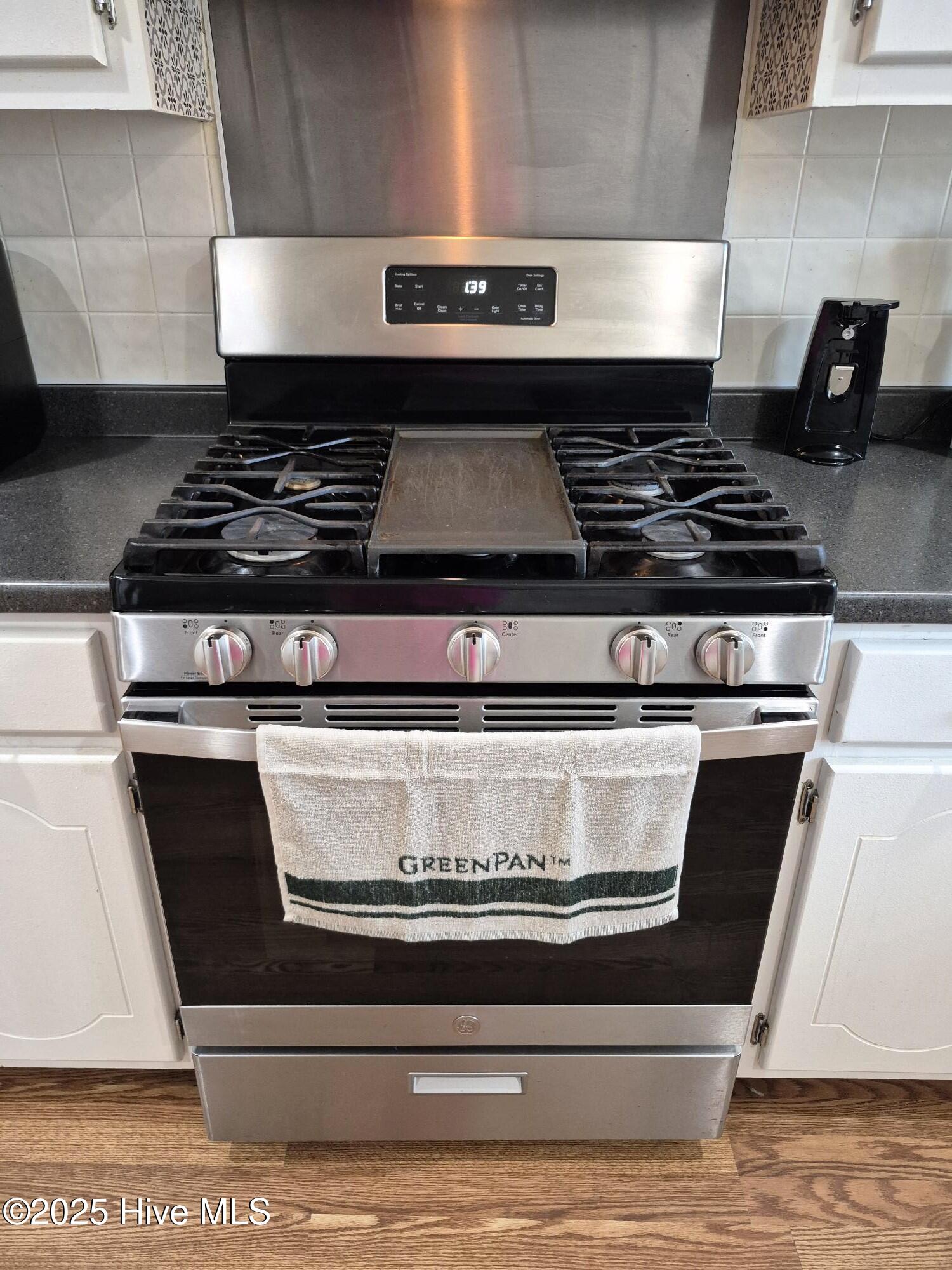 108 Rosedale Drive Elizabeth City, NC 27909 - Photo 17 of 52 Kitchen