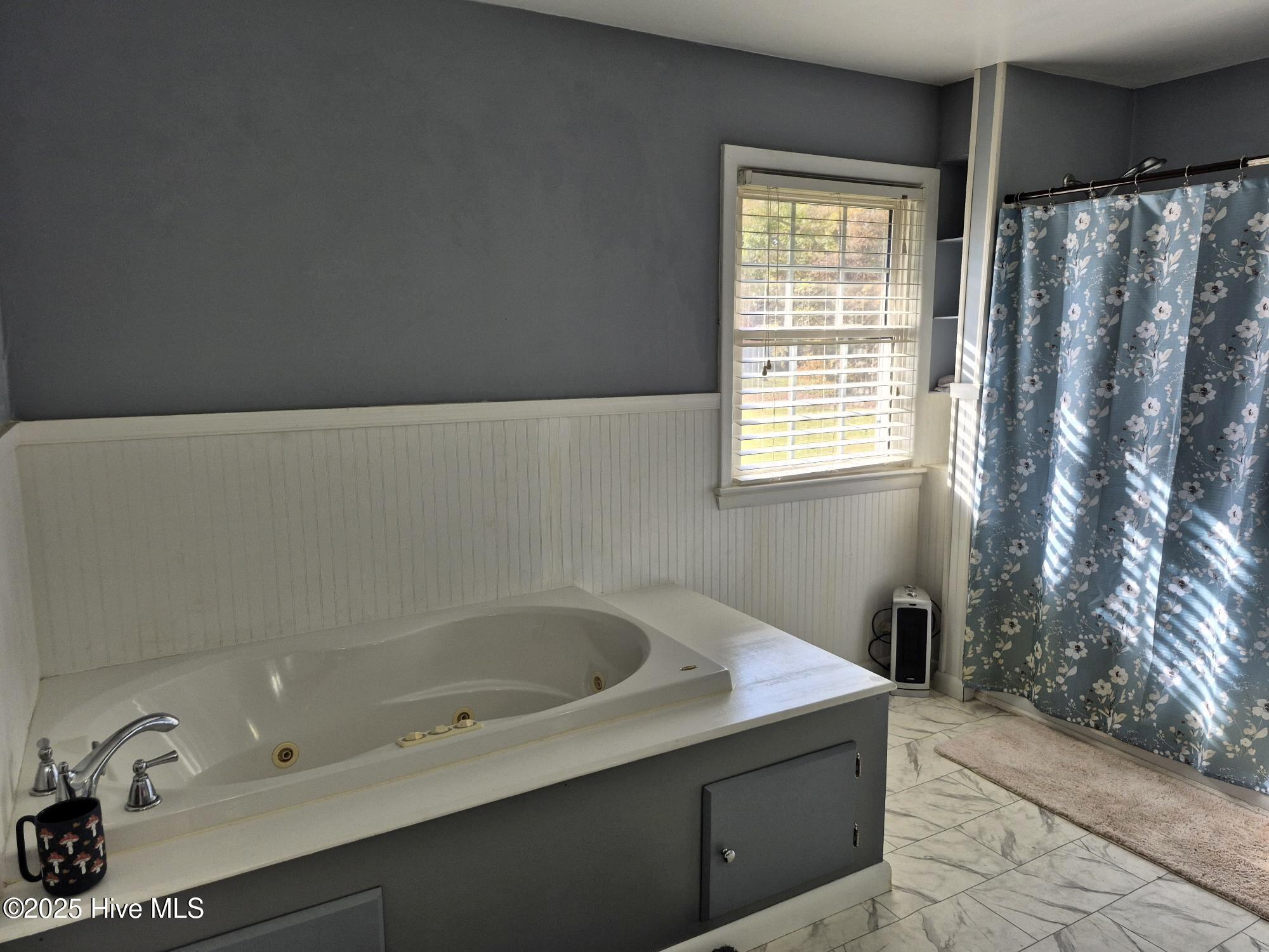 108 Rosedale Drive Elizabeth City, NC 27909 - Photo 26 of 52 Primary bath