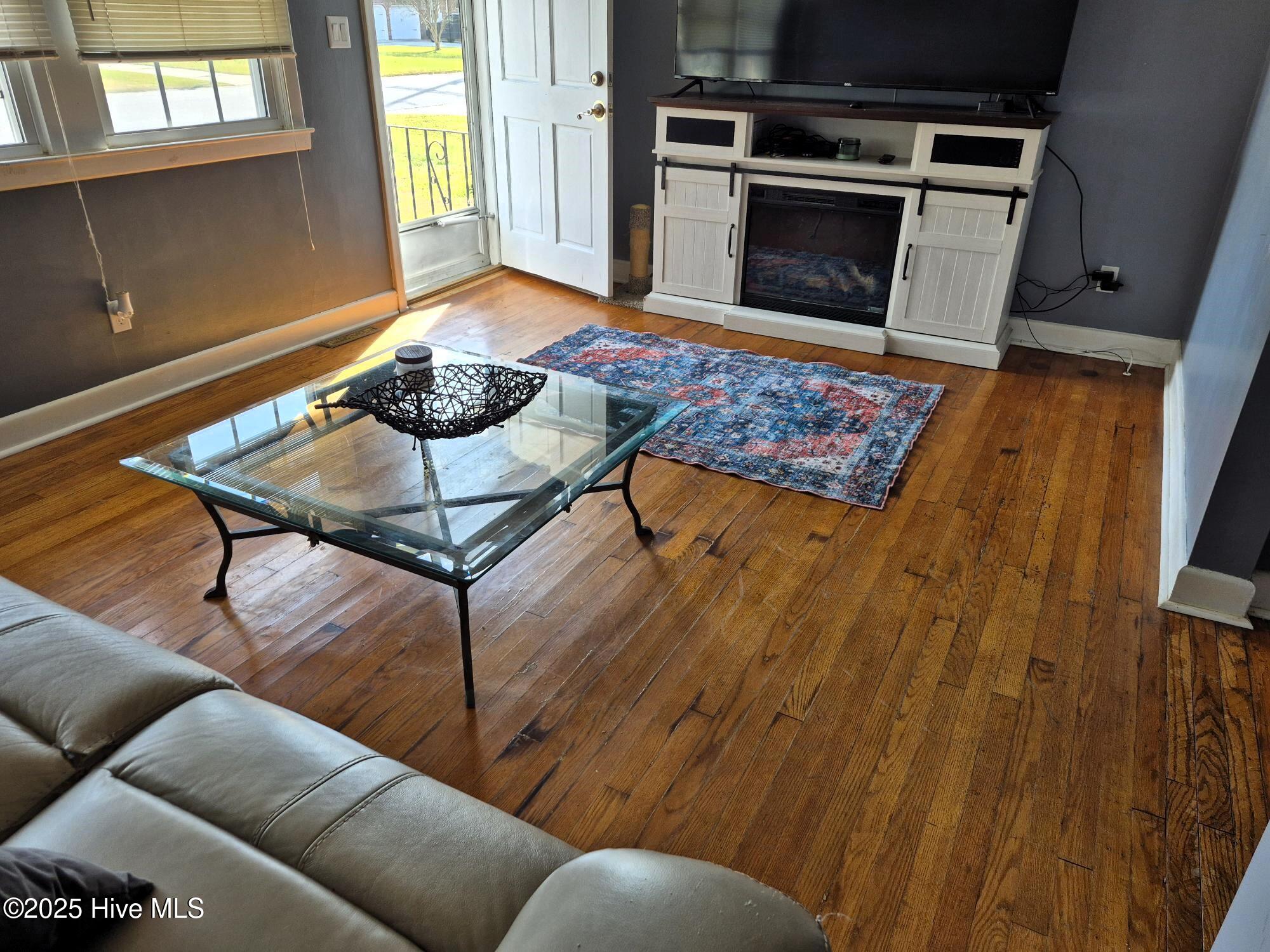 108 Rosedale Drive Elizabeth City, NC 27909 - Photo 4 of 52 Living room