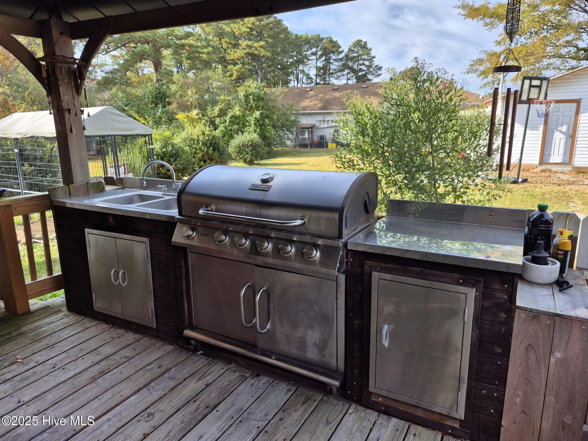 108 Rosedale Drive Elizabeth City, NC 27909 - Photo 43 of 52 Deck