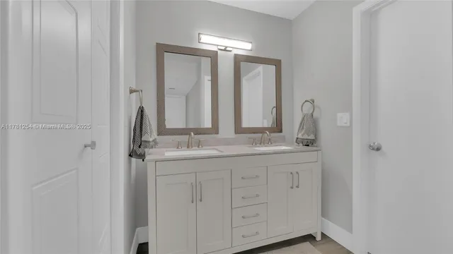 $355,000 | 327 Lakeview Drive, Unit 203, Weston, FL 33326