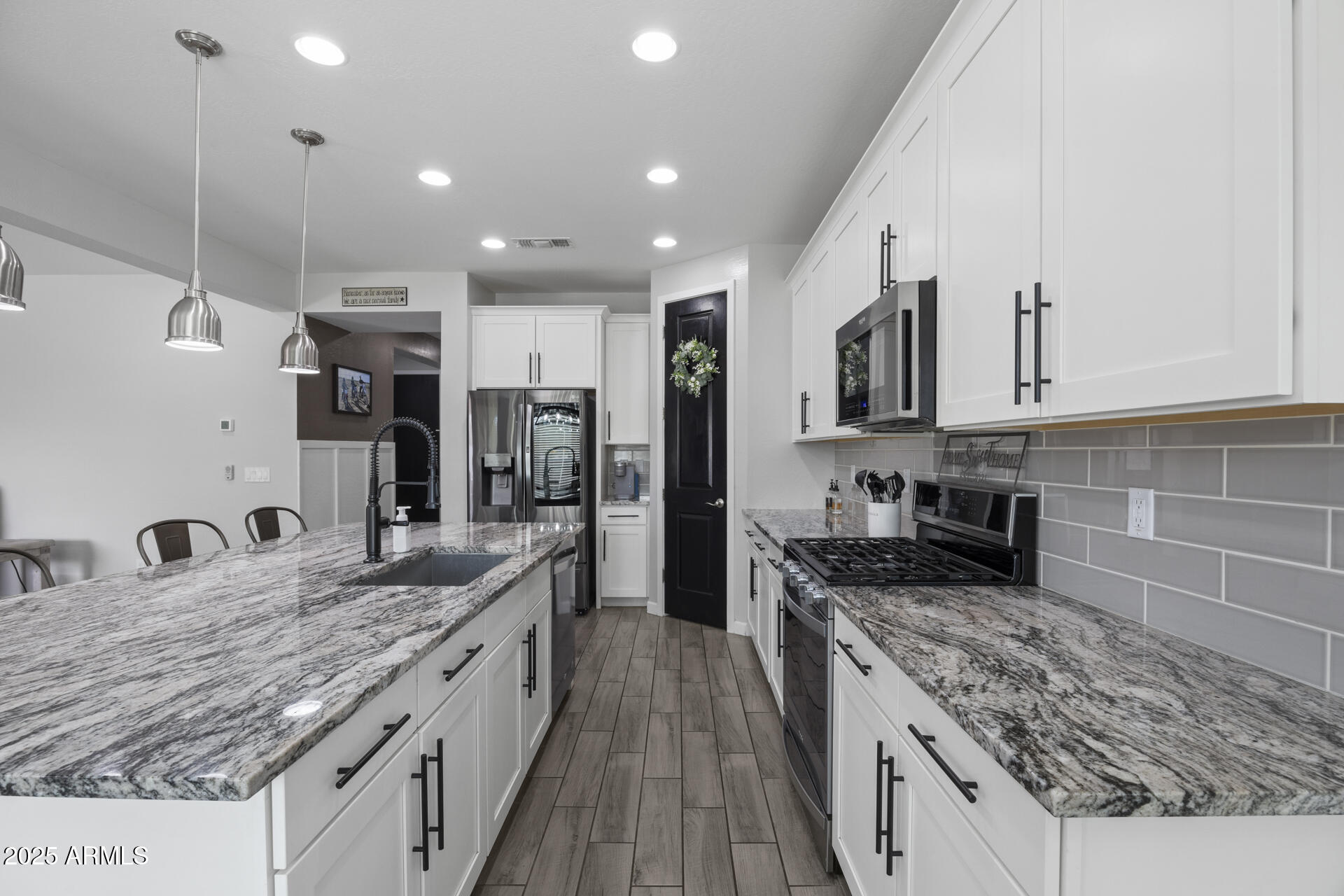 14369 West Wethersfield Road Surprise, AZ 85379 - Photo 15 of 54 1-23