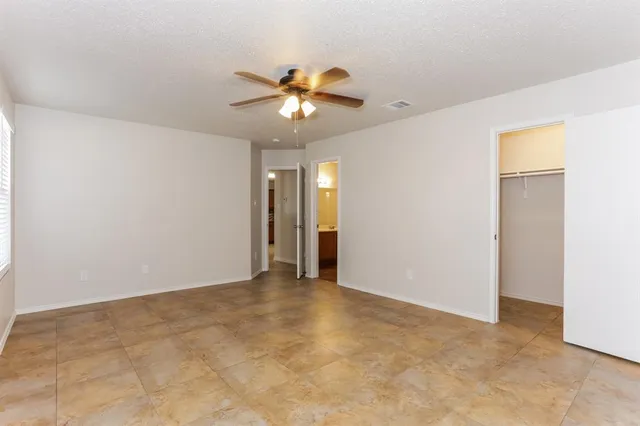 $2,285 | 2109 Doecrest Drive, Denton, TX 76210