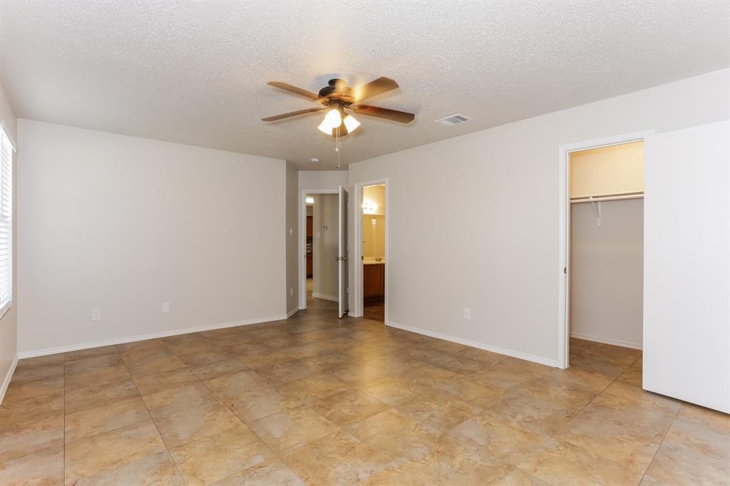 2109 Doecrest Drive Denton, TX 76210 - Photo 9 of 16