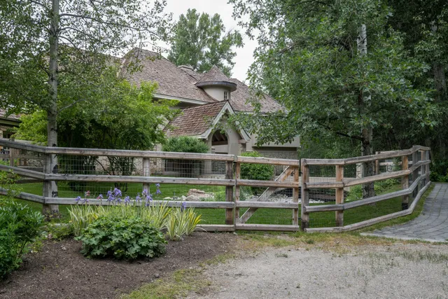 $5,995,000 | 114 Deer Creek Lane, Blaine County, ID 83333