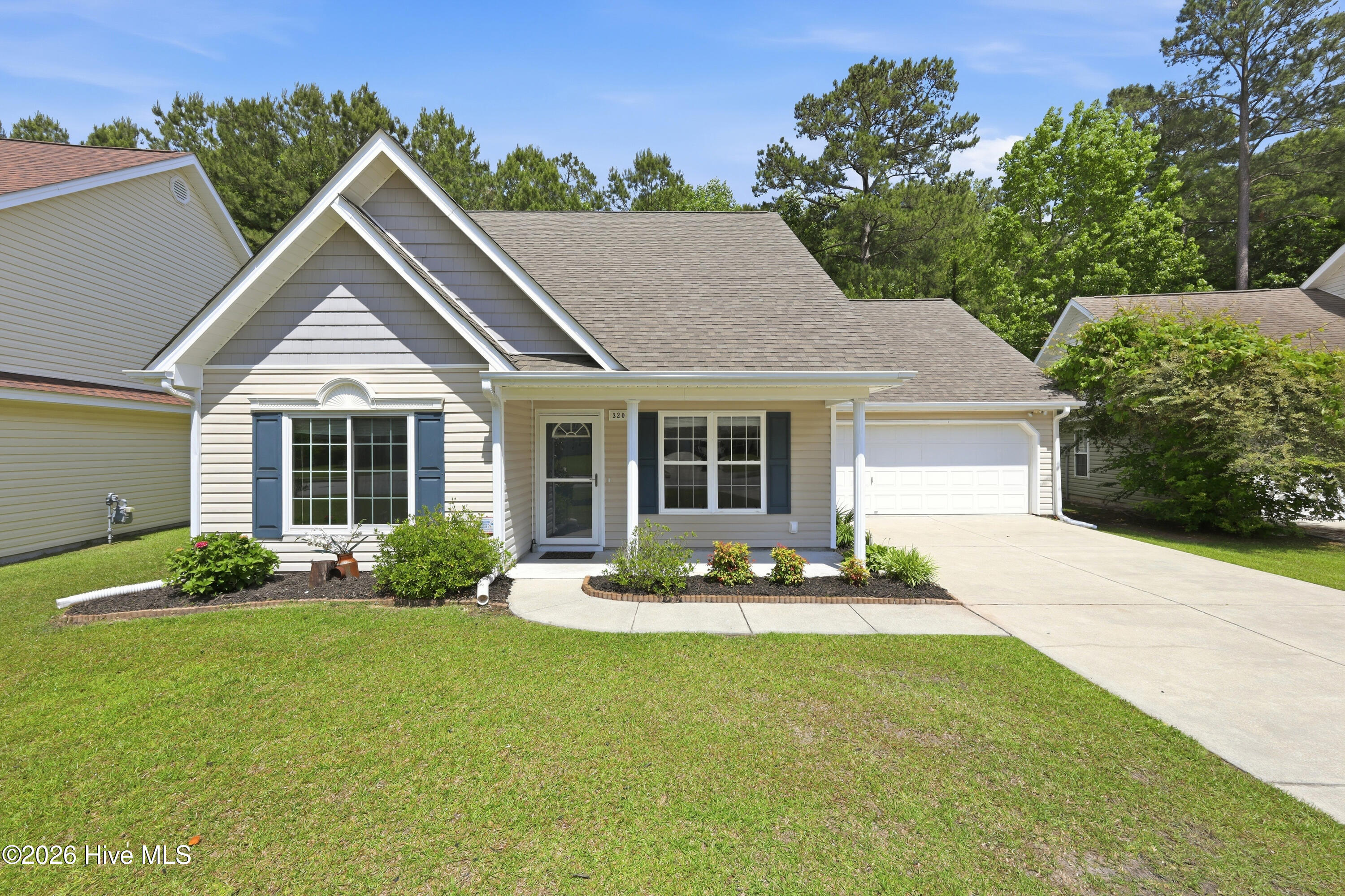 320 Neuchatel Road New Bern, NC 28562 - Photo 1 of 50 1-print-0C0A6463_edit