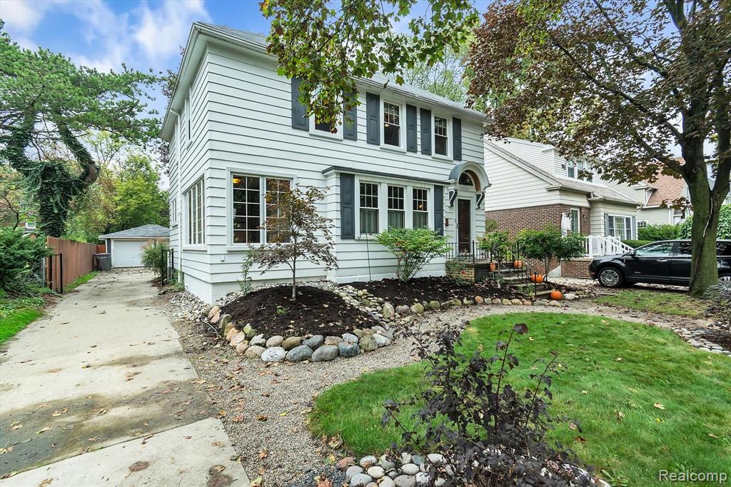 22414 Edison Street Dearborn, MI 48124 - Photo 2 of 27