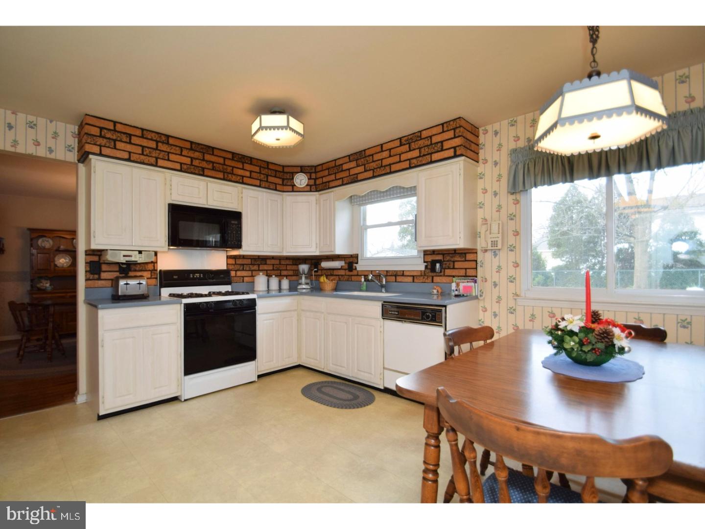 1758 Creek Road Hatfield, PA 19440 - Photo 7 of 24 Gallery Image 7