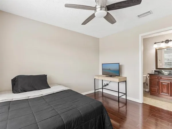 $1,900 | 2550 North Alafaya Trail, Unit 9201, Orlando, FL 32826