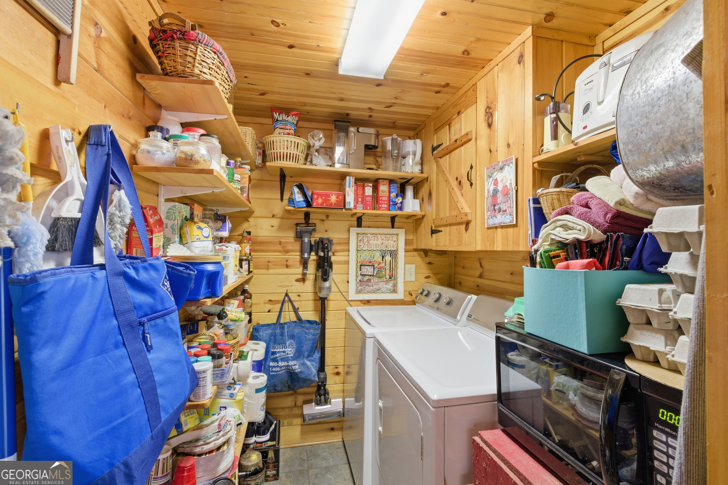 801 Sillycook Trail Clarkesville, GA 30523 - Photo 18 of 47