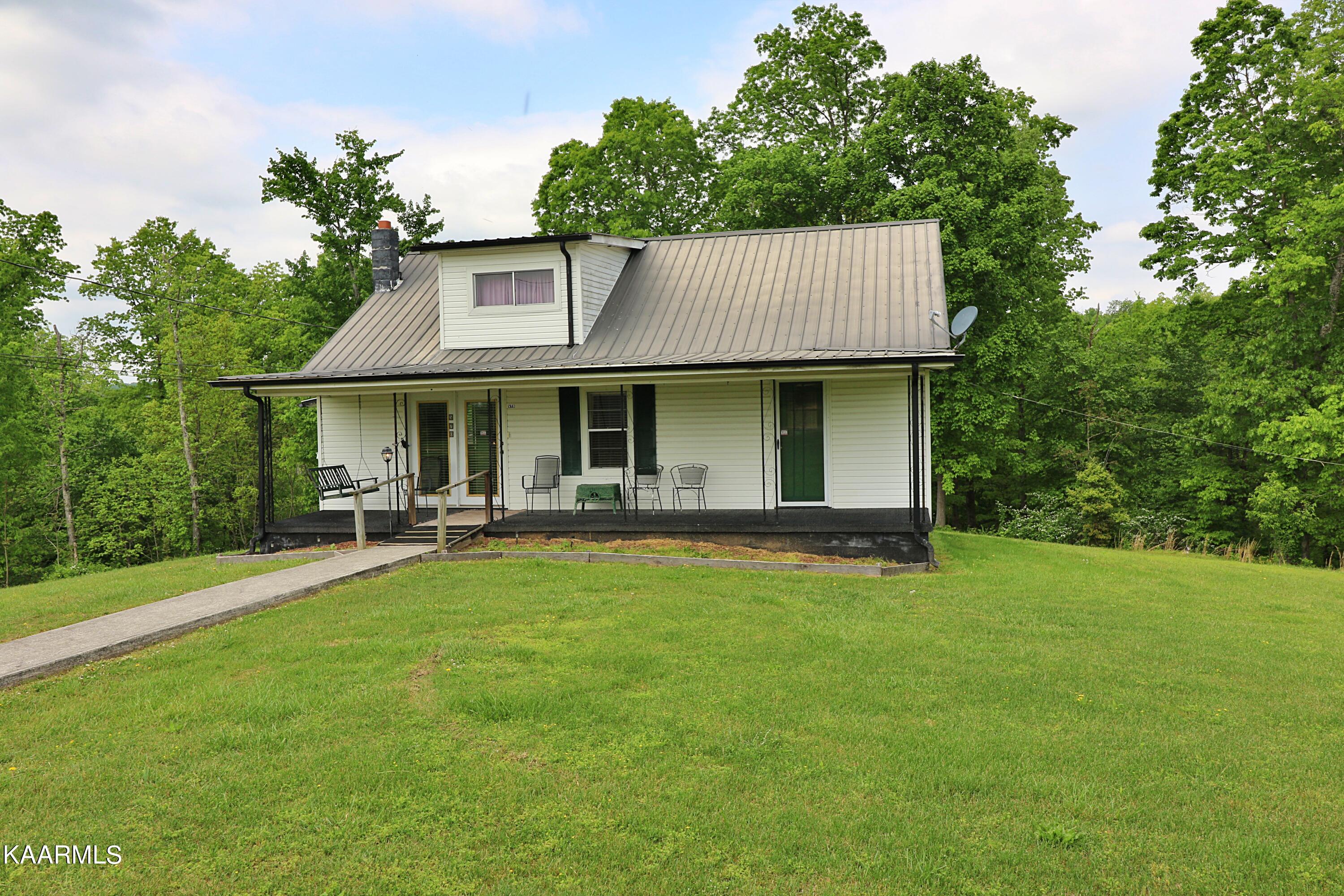 570 McCartt Road Robbins, TN 37852 - Photo 4 of 57 094A9705