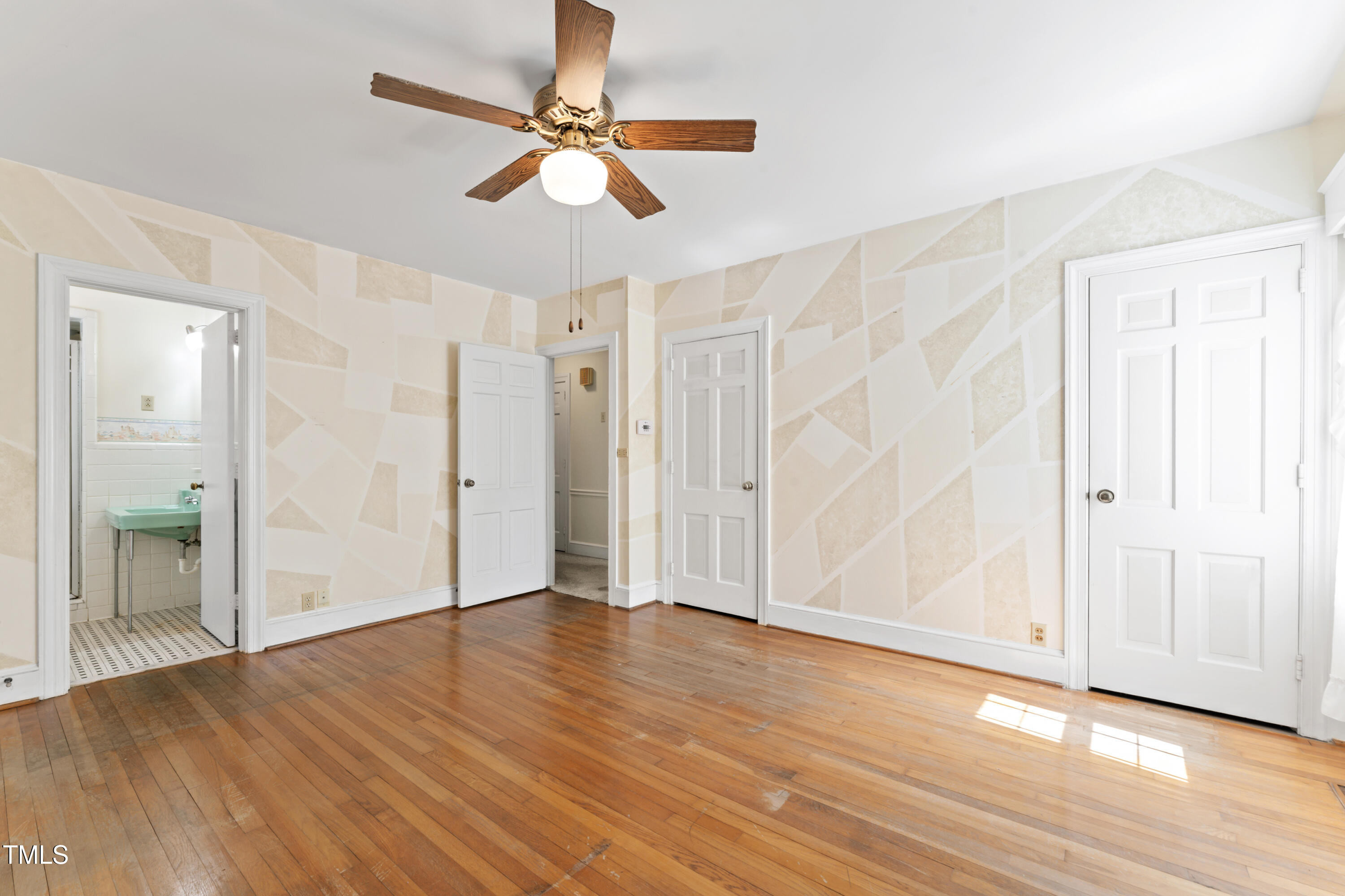 306 Holland Road Fuquay-Varina, NC 27526 - Photo 18 of 48 photos_high_resolution_DSC04894