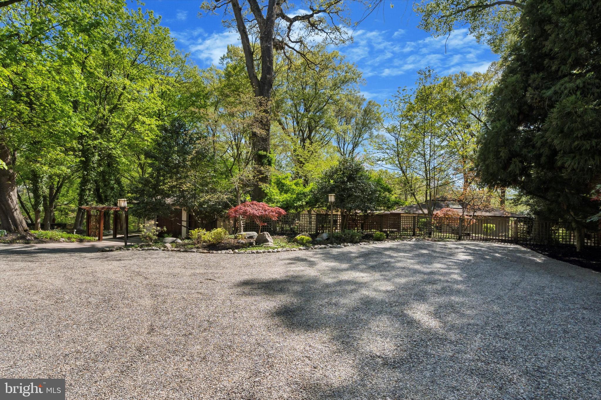 4126 Apalogen Road Philadelphia, PA 19129 - Photo 2 of 75