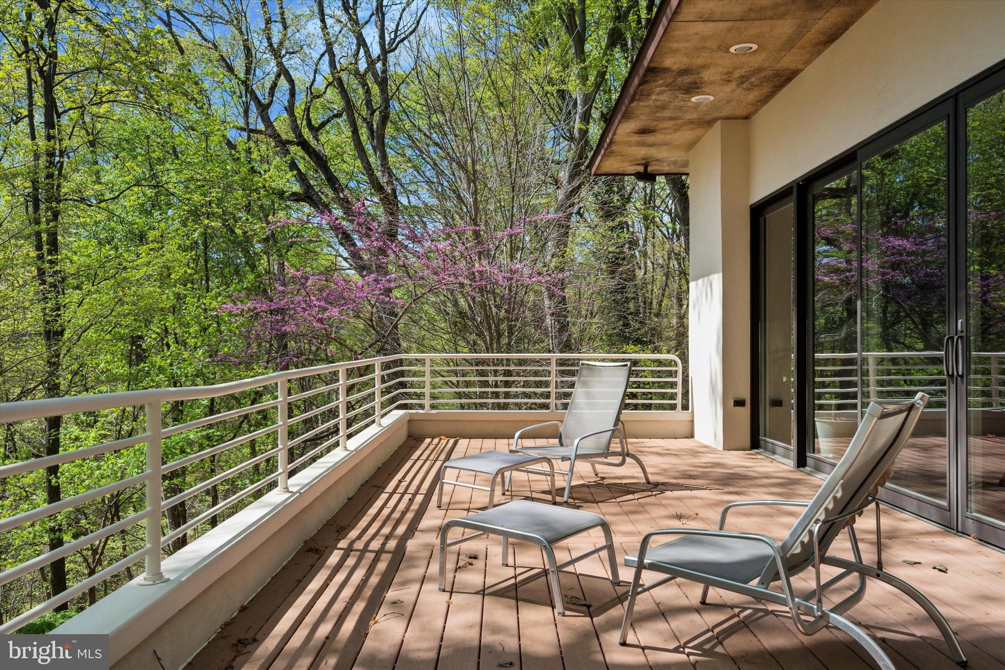 4126 Apalogen Road Philadelphia, PA 19129 - Photo 32 of 75