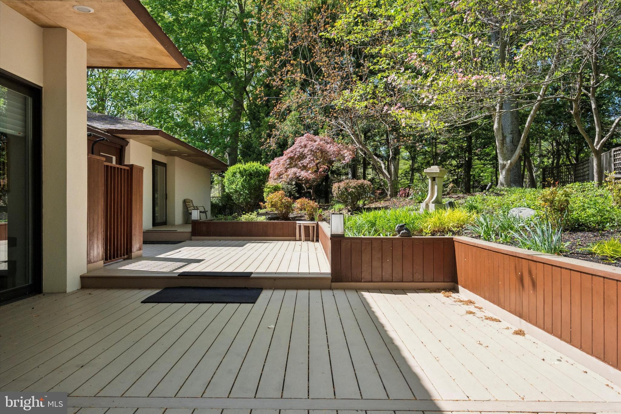 4126 Apalogen Road Philadelphia, PA 19129 - Photo 72 of 75