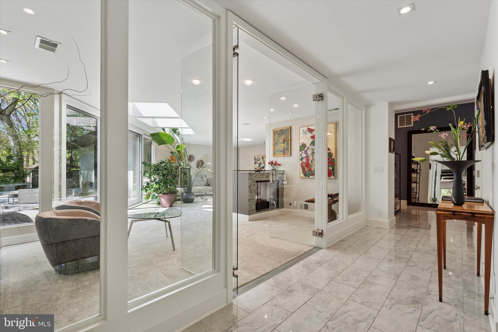 4126 Apalogen Road Philadelphia, PA 19129 - Photo 9 of 75